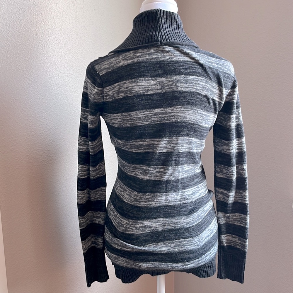 Guess sweater - Picture 2 of 8